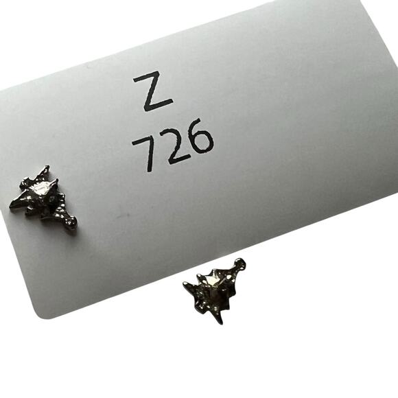 Vintage Christmas Tree Stud Earrings - Holiday Festive Silver Tone Jewelry - Picture 7 of 7